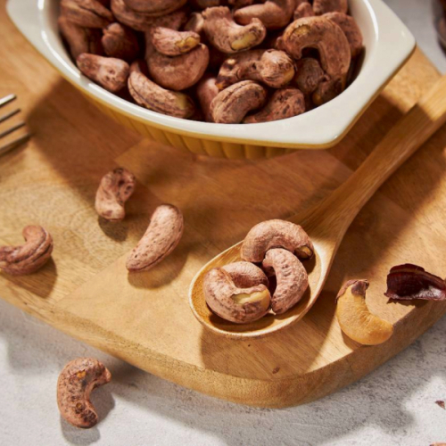 [鐵桶散裝]帶皮鹹腰果 /  1件/淨重20KG